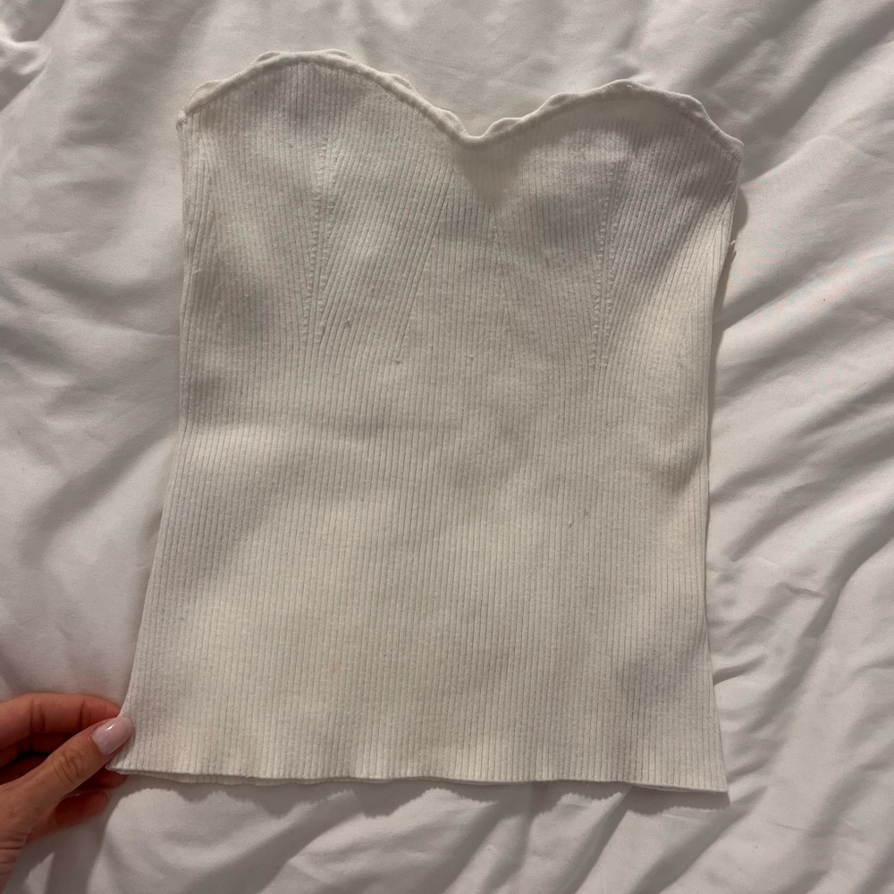 ‼️SOLD‼️Aritzia — WILFRED white sweater tube top